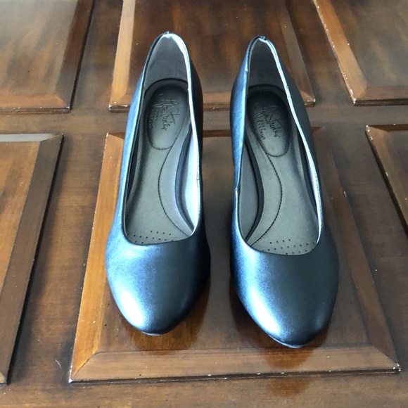 Women’s size 9 1/2 medium black Lifestride soft system PARIGI heels - Picture 2 of 10